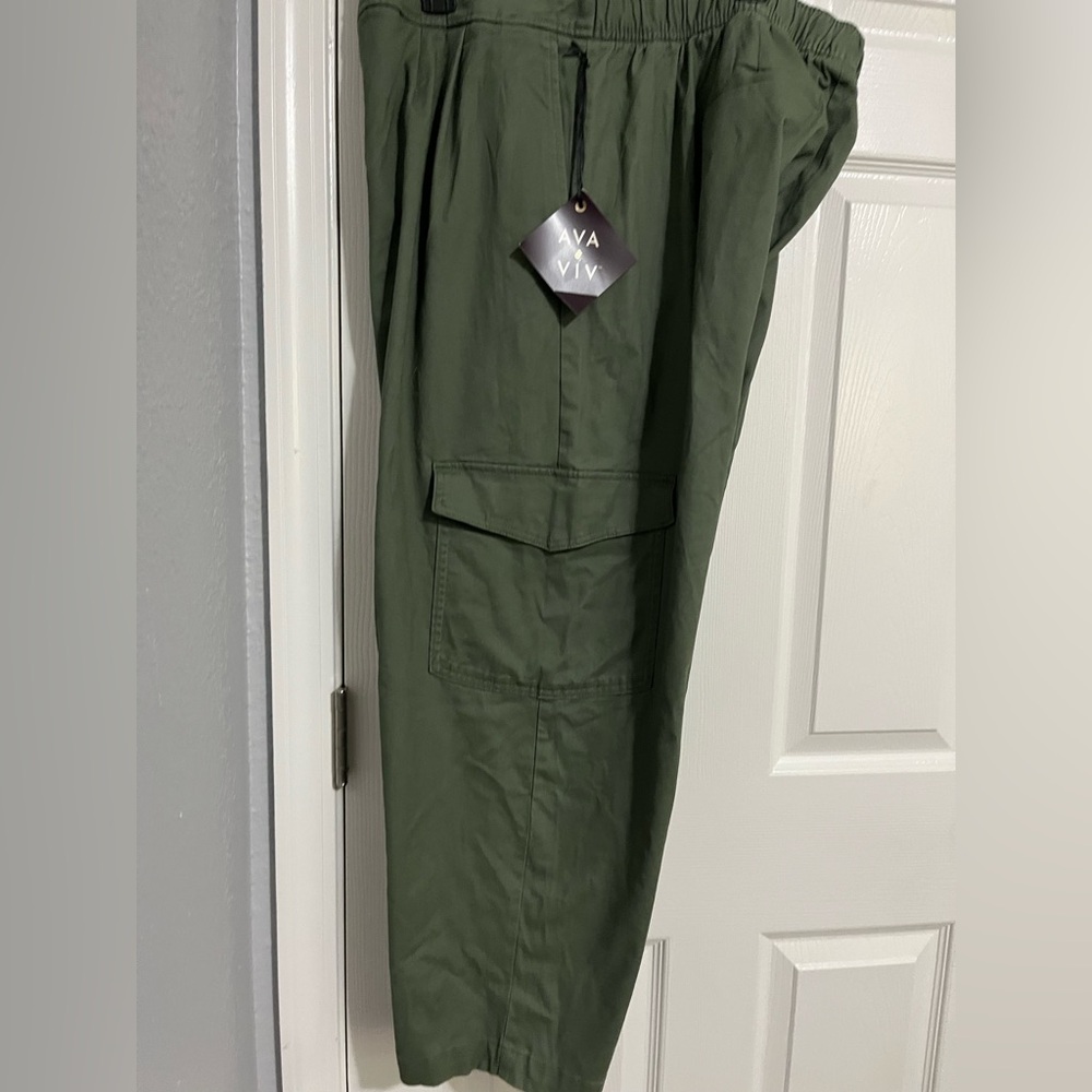 Ava & Viv Forest Green Cargo Pants - Picture 8 of 10